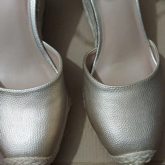 PRODUCT Inc International Concepts Masin Closed-Toe Wedge Espadrilles,Used once - Picture 2 of 8